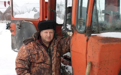 Николай Федоров из села Сабанчеево работал на легендарных советских тракторах