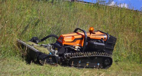 Робот-косилка победил в соревновании покоса травы на обочинах дорог